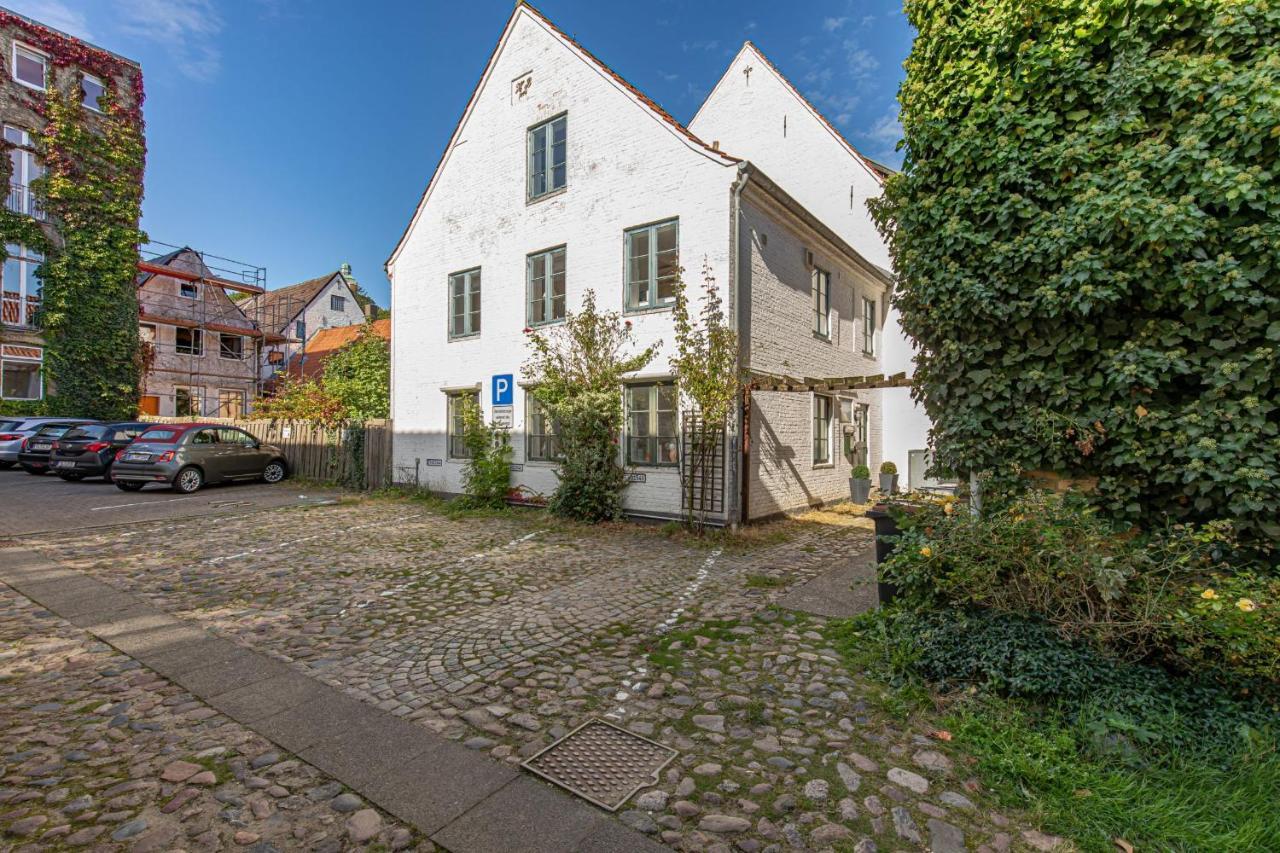 Fewo1846 - Gerty Molzen - Komfortable 2-Zimmer-Wohnung Mit Terrasse Im Stadtzentrum Flensburg Kültér fotó